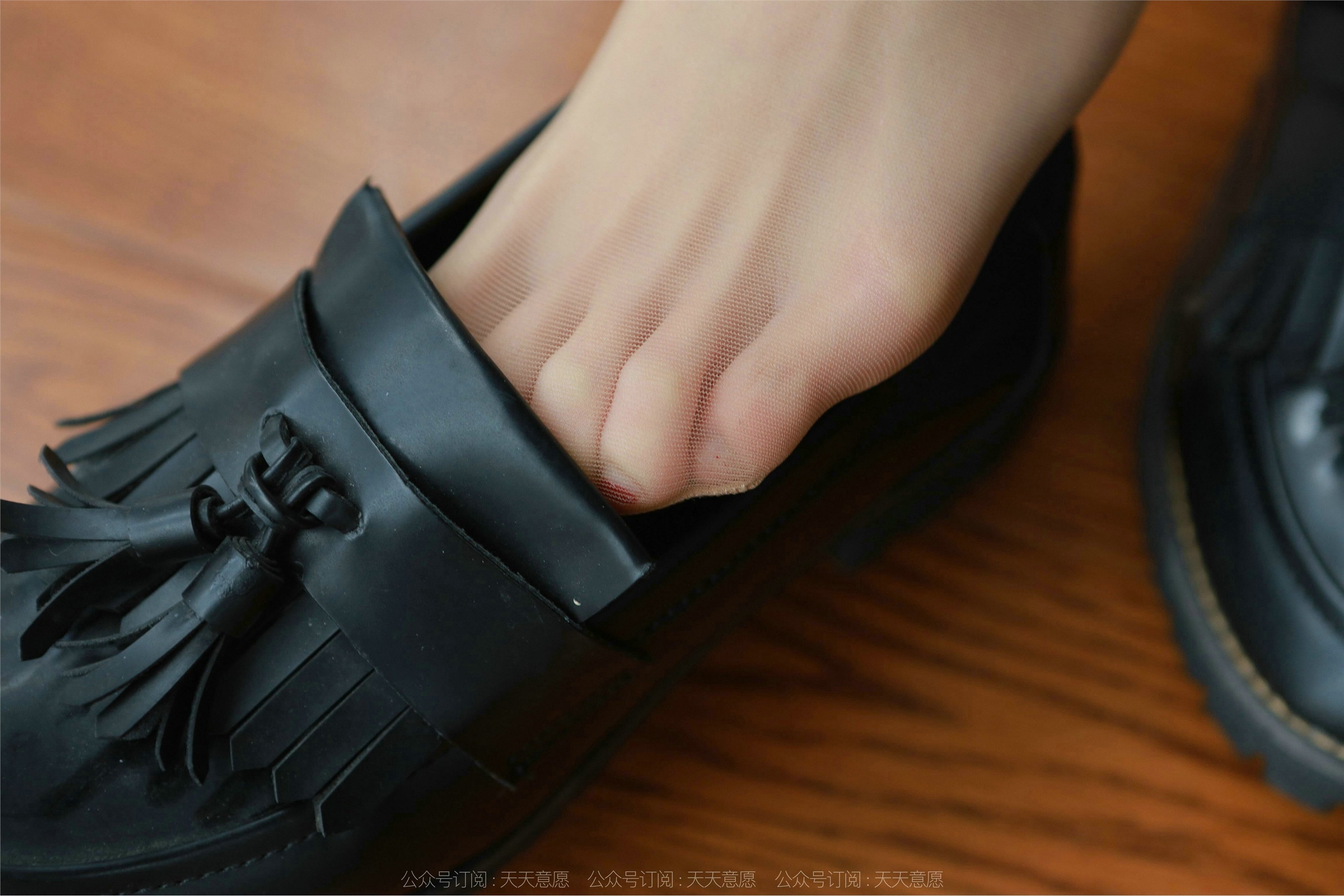 IESS异思趣向  2022.03.03 丝享家1018：团团《可爱JK装》